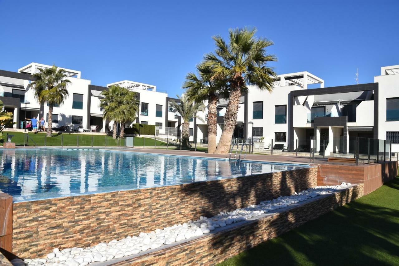 Апартаменты Penthouse Oasis Beach II La Zenia Dehesa de Campoamor  Экстерьер фото