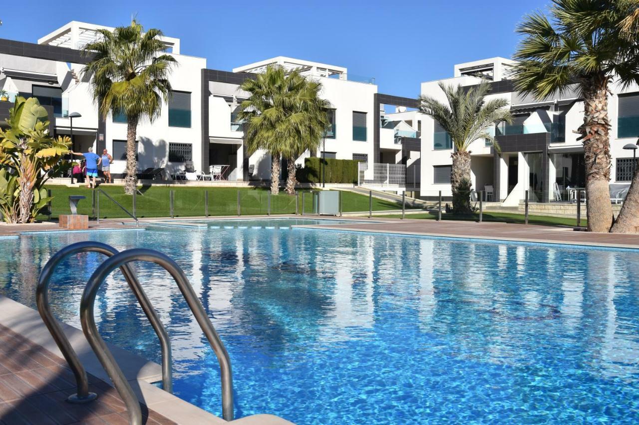Апартаменты Penthouse Oasis Beach II La Zenia Dehesa de Campoamor  Экстерьер фото