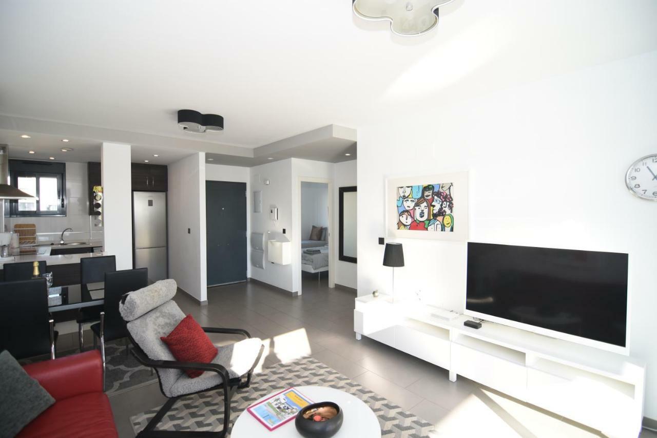 Апартаменты Penthouse Oasis Beach II La Zenia Dehesa de Campoamor  Экстерьер фото