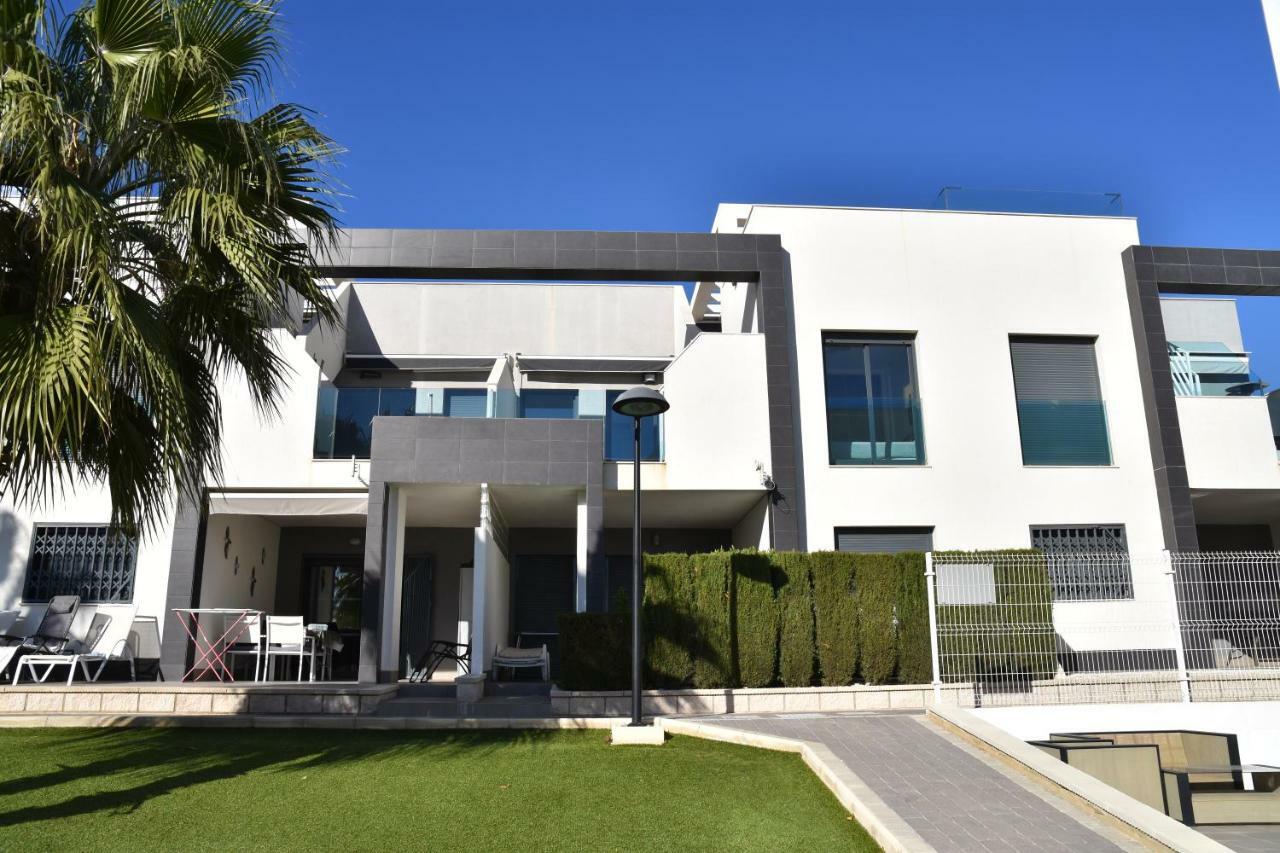 Апартаменты Penthouse Oasis Beach II La Zenia Dehesa de Campoamor  Экстерьер фото