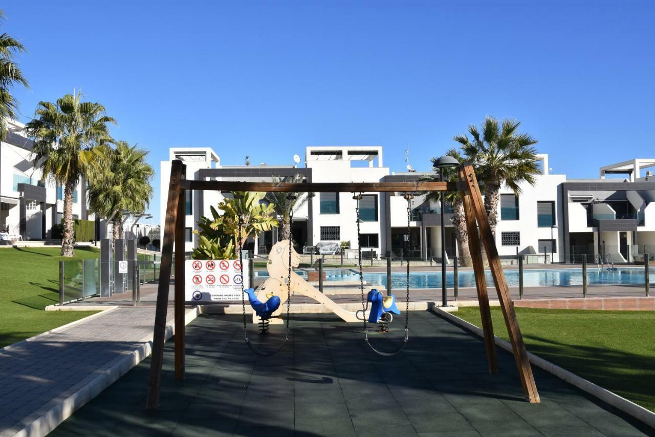 Апартаменты Penthouse Oasis Beach II La Zenia Dehesa de Campoamor  Экстерьер фото